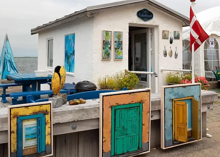 Logstor B&B Bed and Breakfast 3*